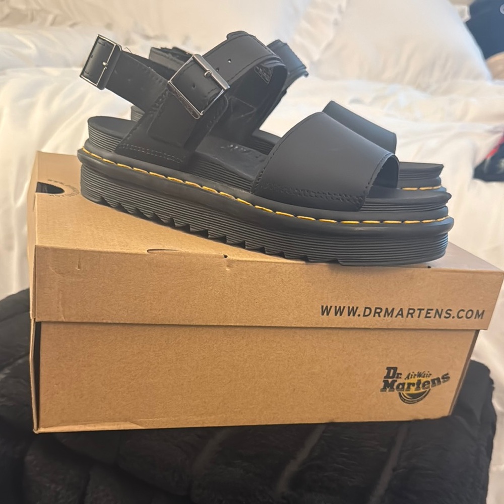 Dr. Martens Women’s Voss Hydro Black Sandals